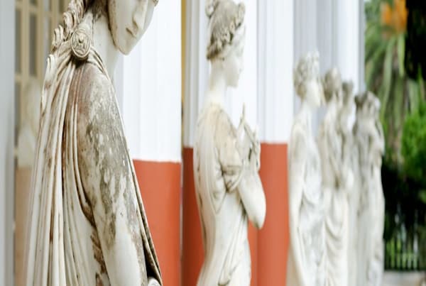 Griechische Mythologie svg+xml;charset=utf