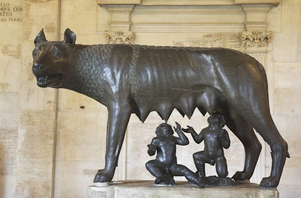 Kapitolinische Wölfin mit Romulus und Remus