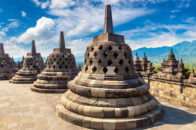 Borobudur: Stupas