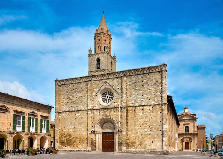 Atri: Kathedrale Santa Maria Assunta