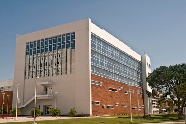 Fullerton: Mihaylo Hall