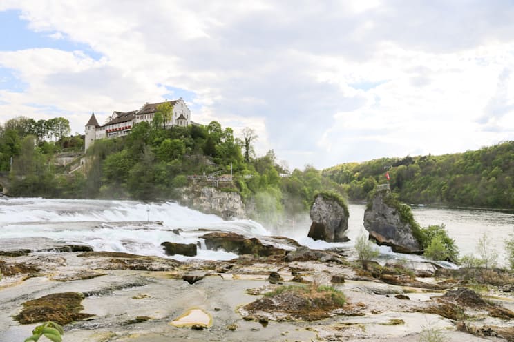 Landschaft beim Rheinfall von Schaffhausen