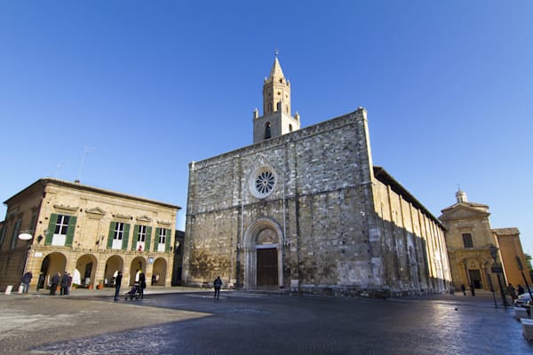 Atri: Kathedrale Santa Maria Assunta