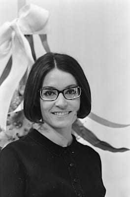 Nana Mouskouri