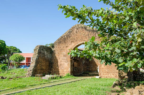 Kathedrale in Altstadt von M’banza Kongo