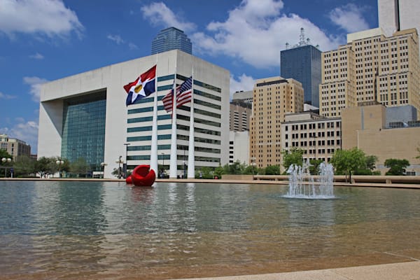 Dallas: Platz vor dem Rathaus