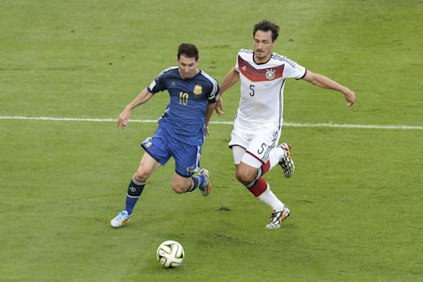 Fußball_Messi_Hummels