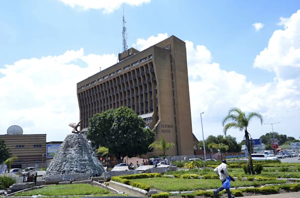 Lusaka: Square Revenue House