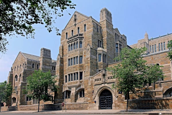 New Haven: Yale University