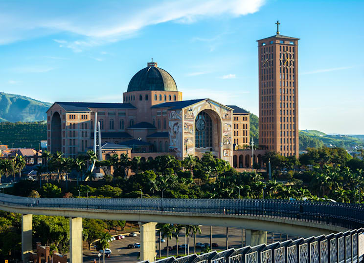 Aparecida: Wallfahrtskirche