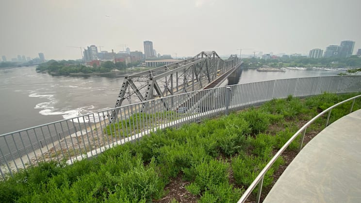 Ottawa River: Prince of Wales-Brücke