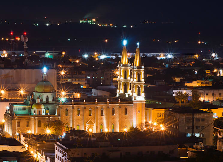 Mazatlán: Beleuchtete Stadt