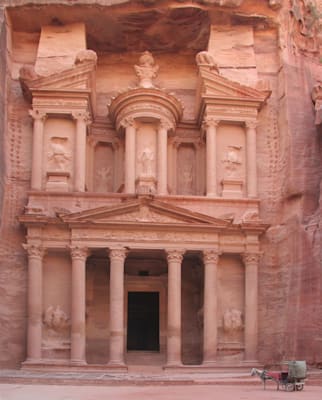 Petra: Felsengrab El-Khasne