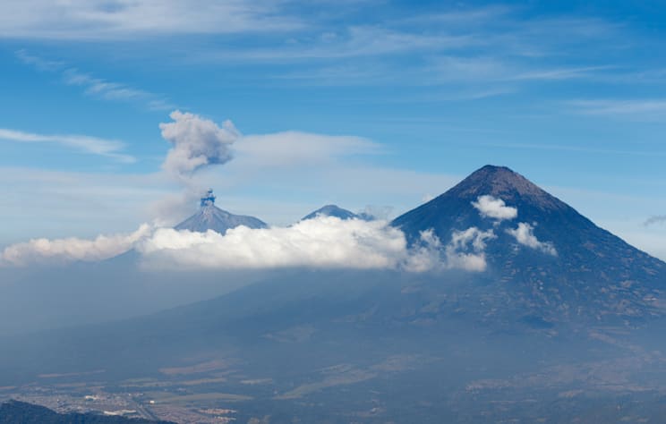 Fuego: Vulkane
