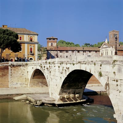 Tiber: Ponte Cestio