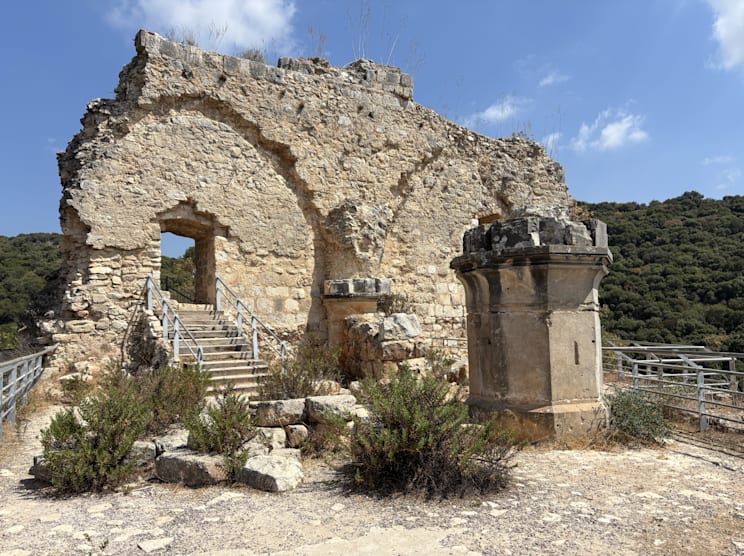 Kreuzfahrerburgen: Monfort